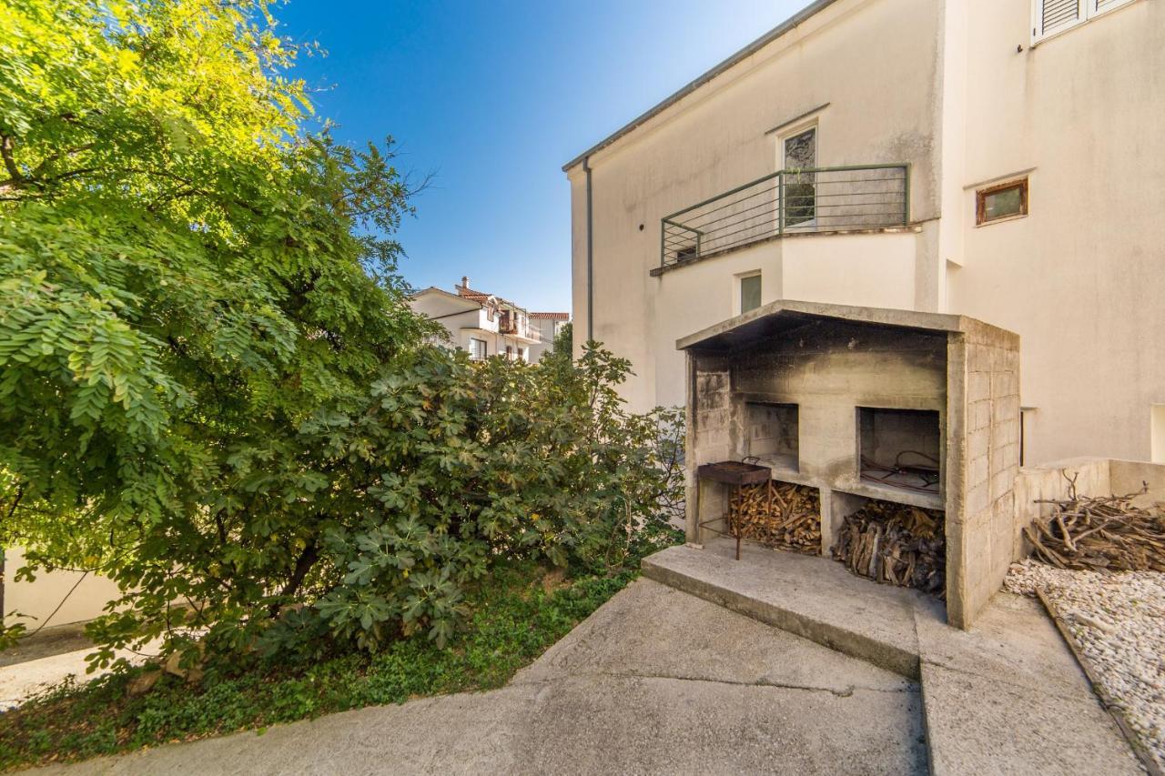 Apartments By The Sea Brist, Makarska - 11078 외부 사진