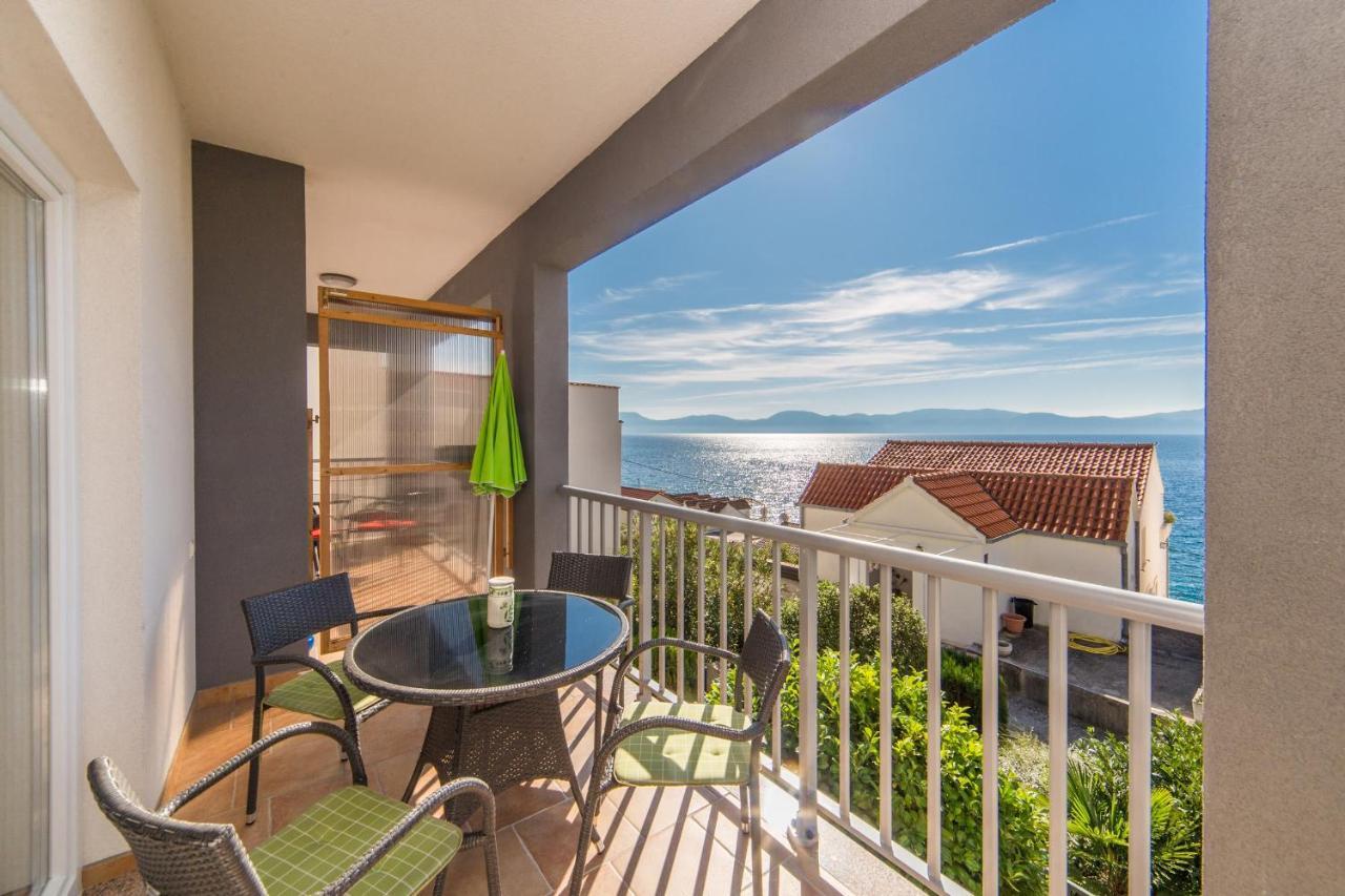 Apartments By The Sea Brist, Makarska - 11078 외부 사진